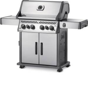 Napoleon_Barbecue_a_Gas_Rogue_RSE525RSIB