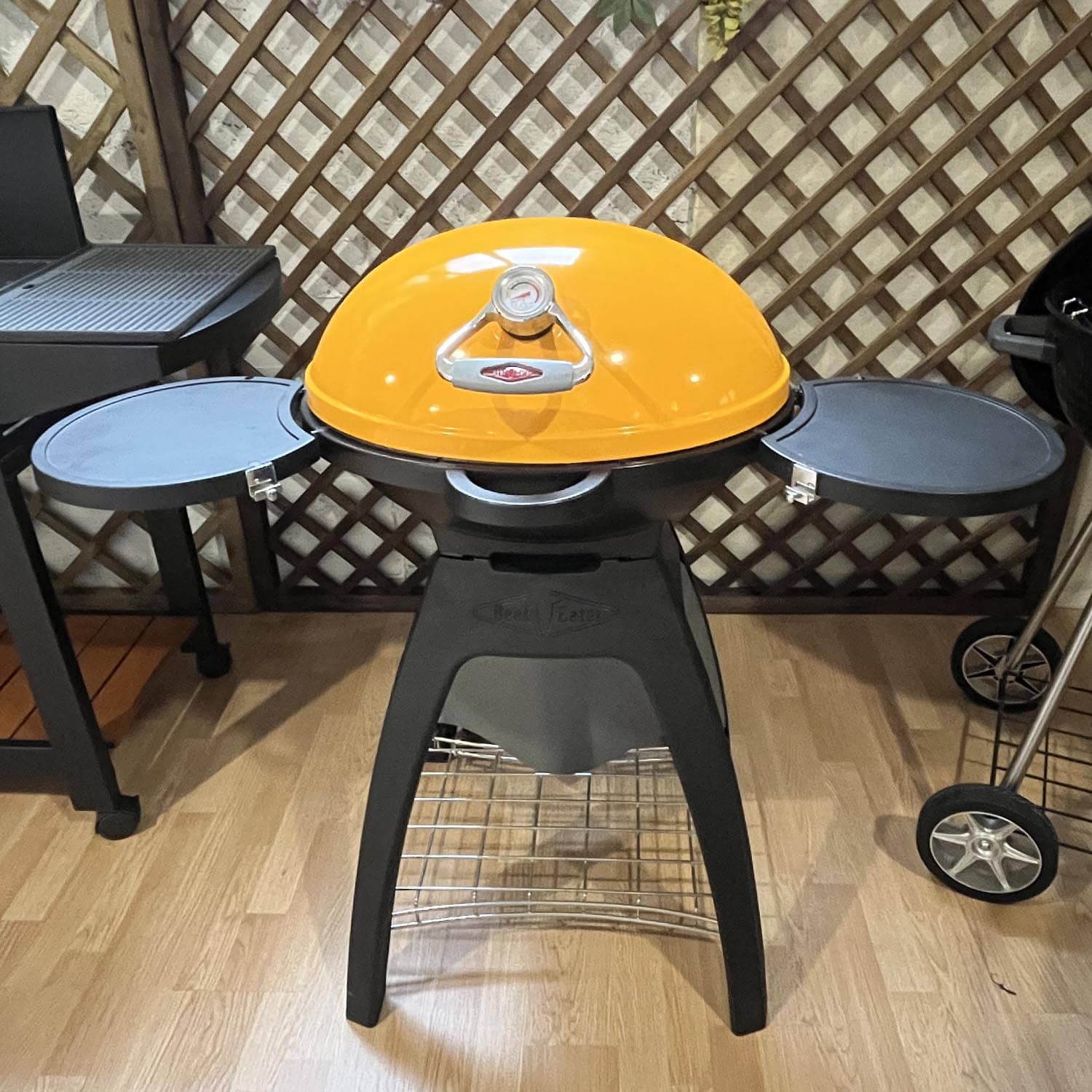 Beefeater Barbecue a gas BUGG con carrello